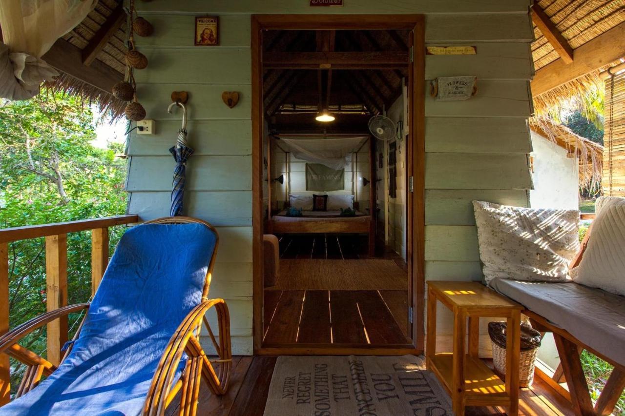 Retro Kampot Guesthouse Екстер'єр фото