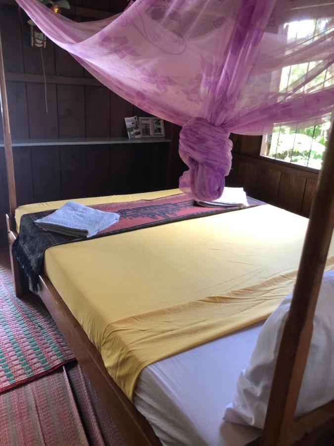 Retro Kampot Guesthouse Екстер'єр фото