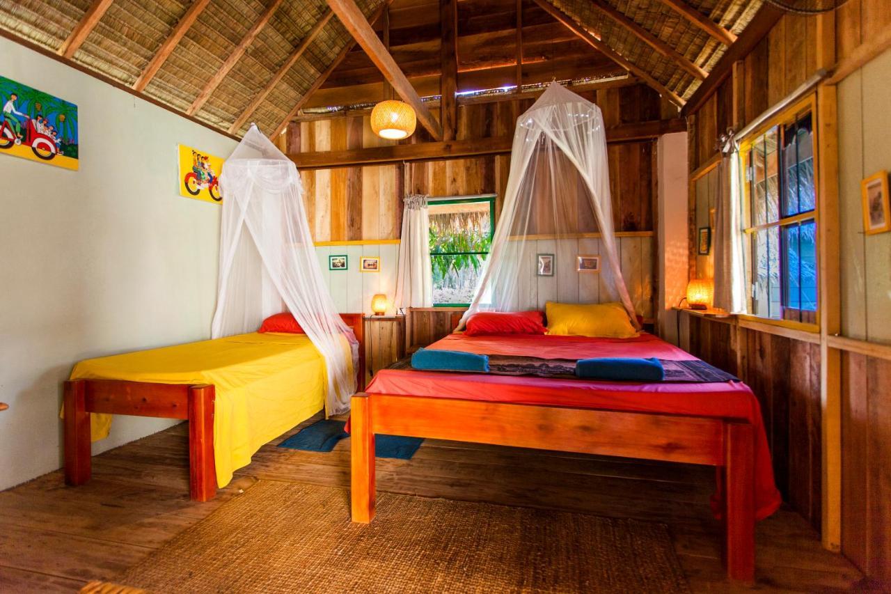 Retro Kampot Guesthouse Екстер'єр фото
